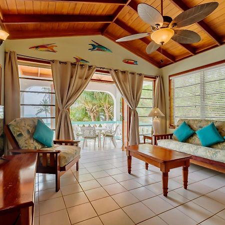 Coral Bay Villas San Pedro  Buitenkant foto