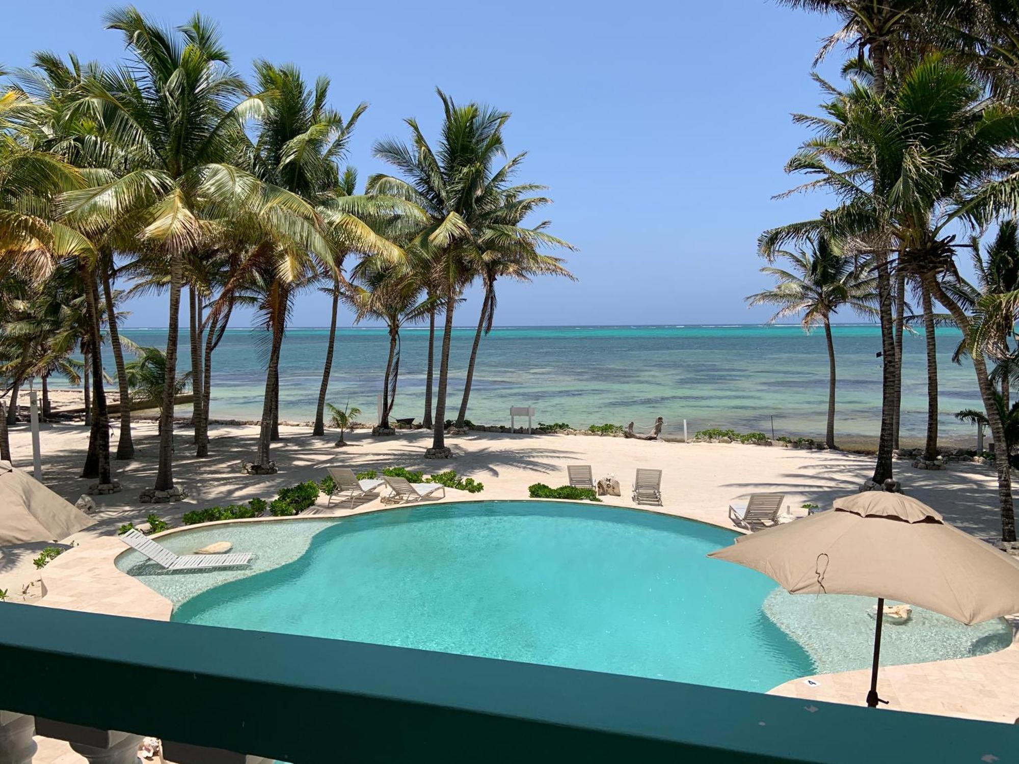Coral Bay Villas San Pedro  Buitenkant foto